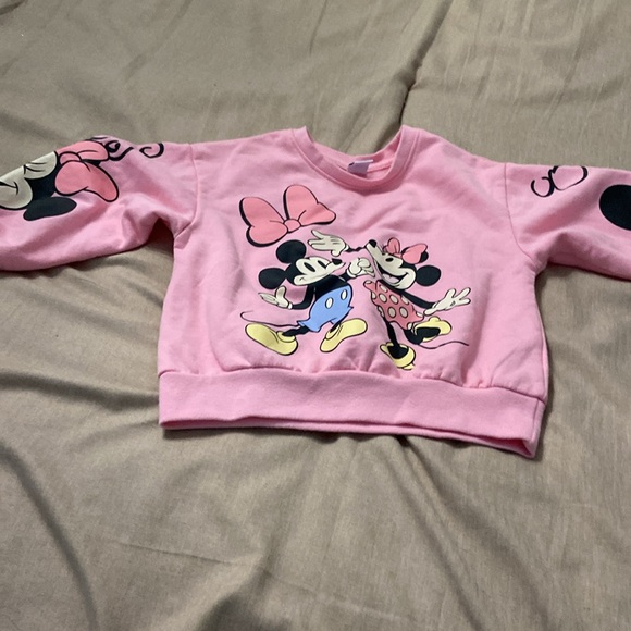 Sweatshirt bundle - Picture 2 of 5